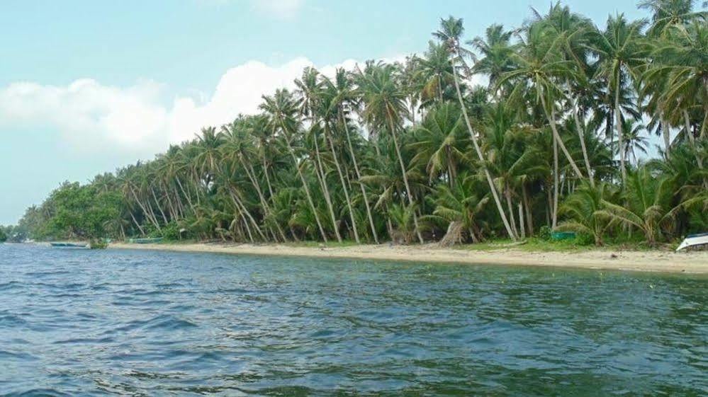 Ucoy Beach Resort Libertad Exterior photo
